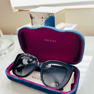 Gucci women’s Sunglasses